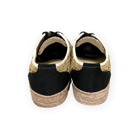 CHANEL 2019 Interlocking CC Logo Espadrille Sneakers
|Size: 8 | IT 38| - Picture 8 of 11